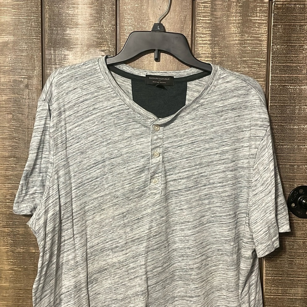 Banana Republic moisture wicking shirt